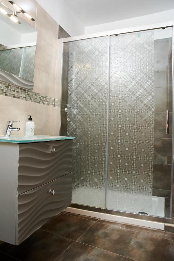 Zahira Suites Iii Apartment