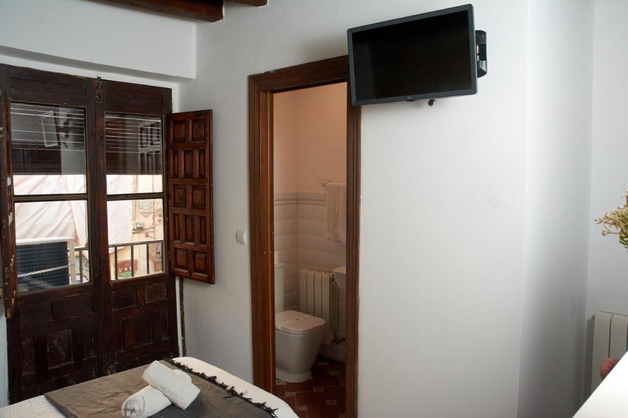 Zahira Suites Iii *